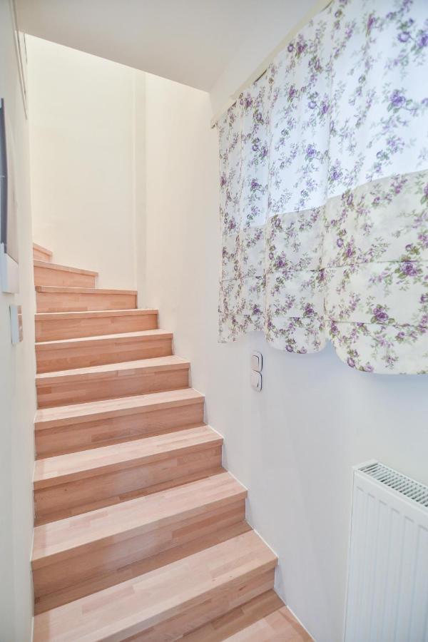 On Board Luxury Studios Сарті Екстер'єр фото